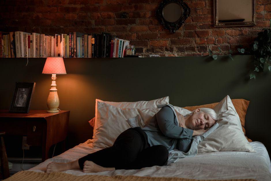 Stop buying expensive Sleepbuds and switch to ear-hole pillows for side sleepers instead